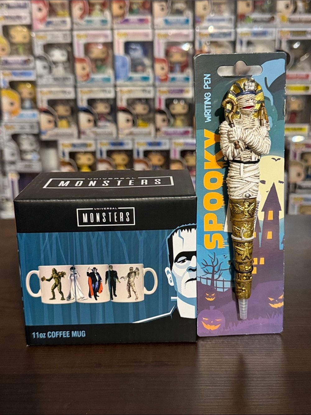 Universal Monsters Mug & Spooky Mummy Writing Pen